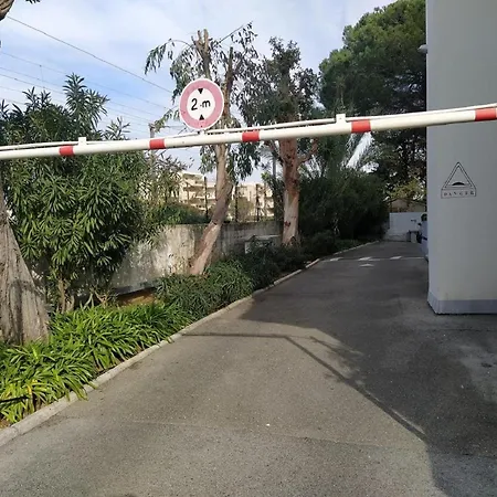 아파트 Grand Neuf Face Port Et Plage, Parking Prive 골페주앙