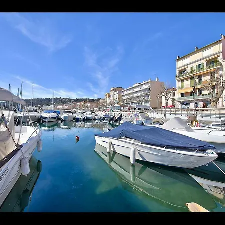 Grand Neuf Face Port Et Plage, Parking Prive *