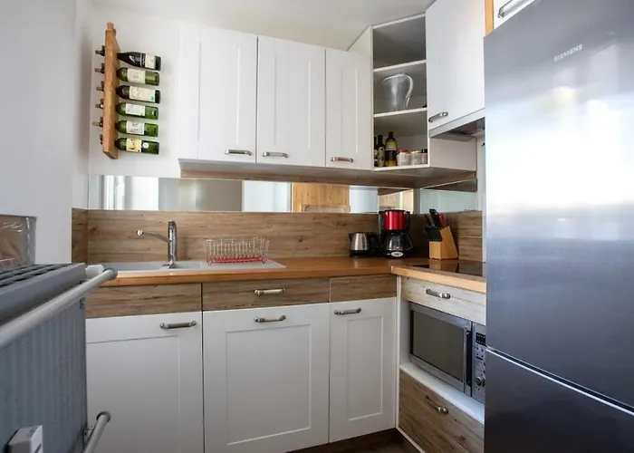 Apartment Grand Neuf Face Port Et Plage, Parking Prive *